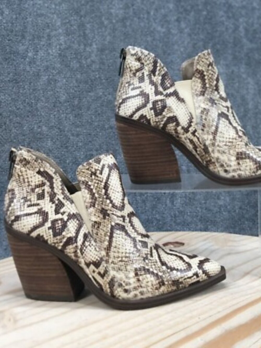 Vince Camuto Gradina Block Heel Bootie NATURAL SNAKE PRINT, Size 9.5M